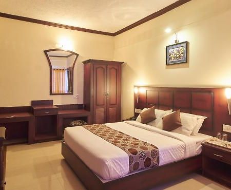 Alleppey Prince Hotel Alappuzha Eksteriør bilde